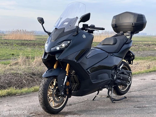 Yamaha T-MAX - Afbeelding 1 van 8