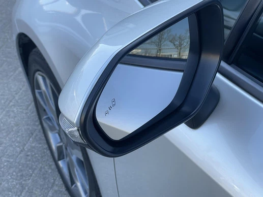 Suzuki Swace - Afbeelding 13 van 29