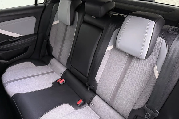 Opel Astra - Afbeelding 10 van 29