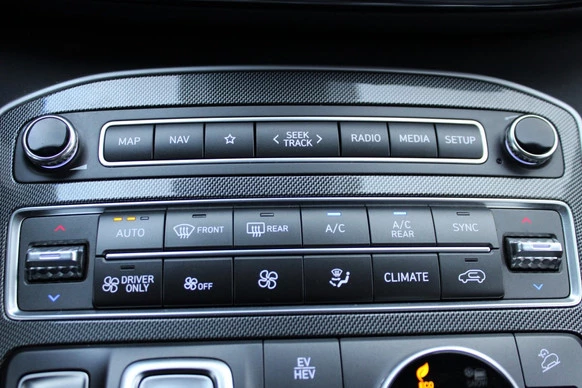 Hyundai Santa Fe - Afbeelding 22 van 30