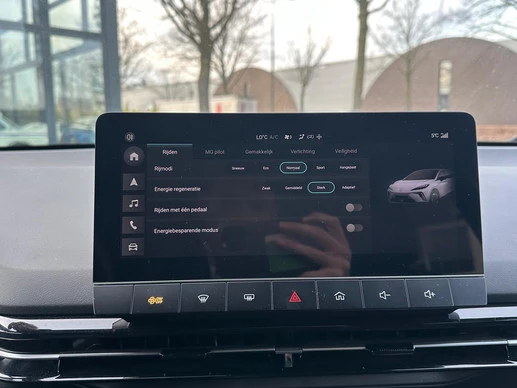 MG MG4 - Afbeelding 24 van 28