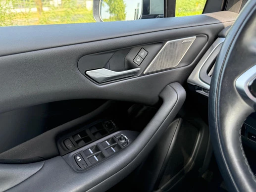Jaguar I-PACE - Afbeelding 22 van 23