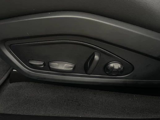 Porsche Taycan - Afbeelding 22 van 30