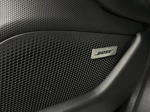 Porsche Taycan - Afbeelding 25 van 30