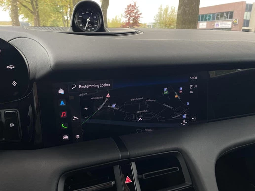 Porsche Taycan - Afbeelding 28 van 30