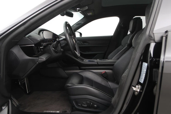 Porsche Taycan - Afbeelding 3 van 30