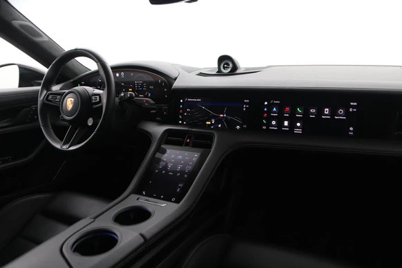 Porsche Taycan - Afbeelding 17 van 30