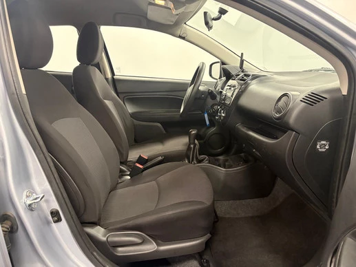 Mitsubishi Space Star - Afbeelding 25 van 28