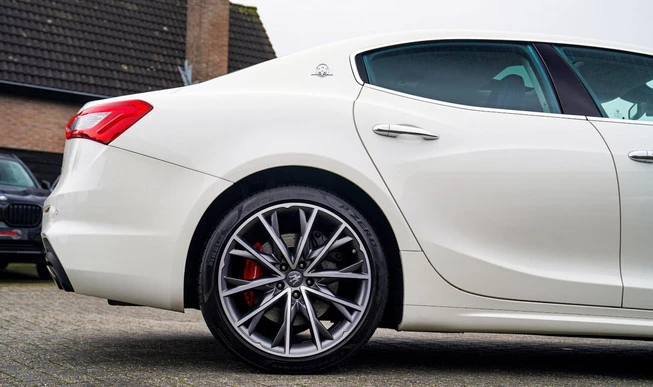 Maserati Ghibli - Afbeelding 11 van 30