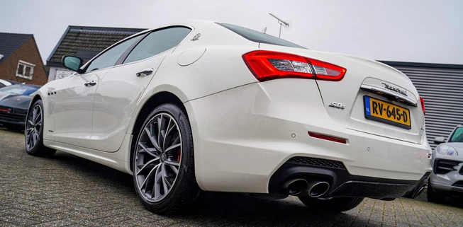 Maserati Ghibli - Afbeelding 17 van 30