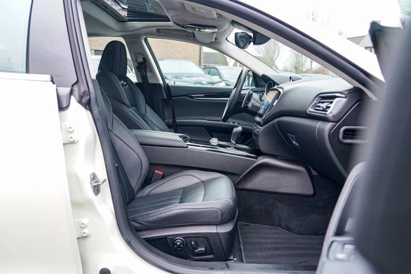 Maserati Ghibli - Afbeelding 28 van 30