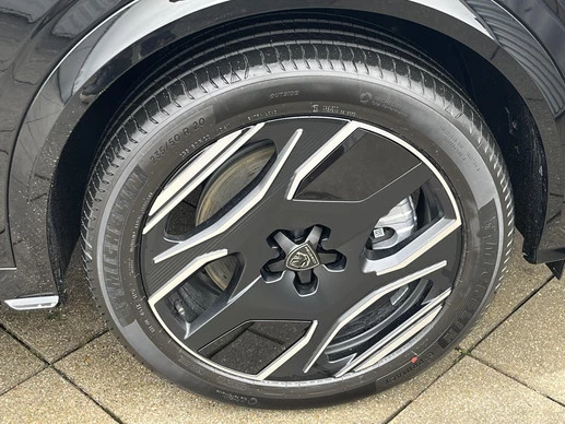 Peugeot e-3008 - Afbeelding 13 van 30