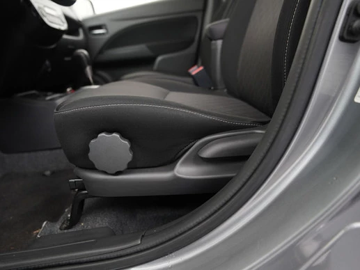 Mitsubishi Space Star - Afbeelding 25 van 30