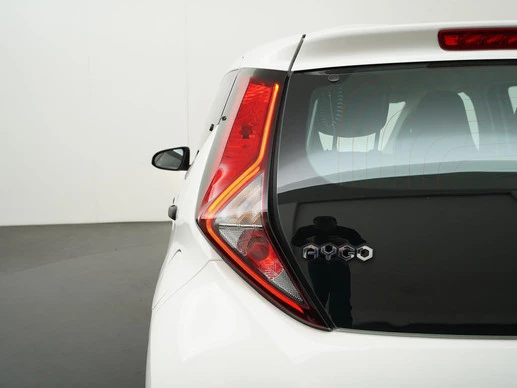 Toyota Aygo - Afbeelding 18 van 28
