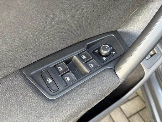 Volkswagen Tiguan - Afbeelding 8 van 29