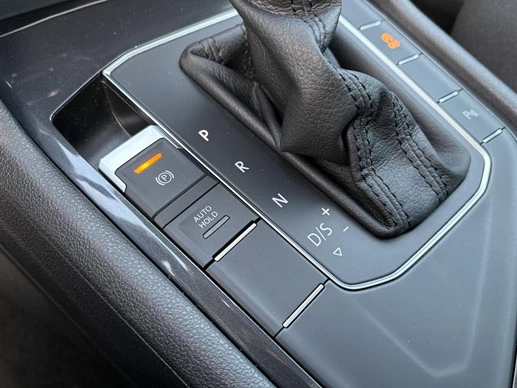 Volkswagen Tiguan - Afbeelding 16 van 29