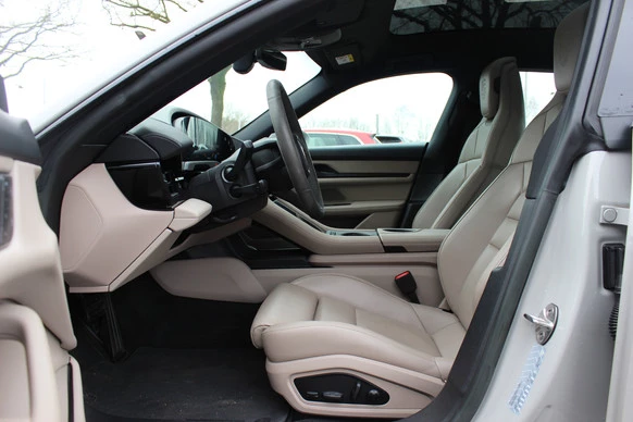 Porsche Taycan - Afbeelding 10 van 30