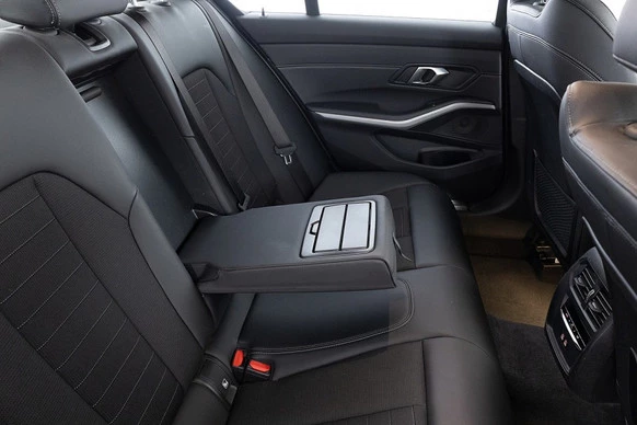 BMW 3 Serie - Afbeelding 11 van 30
