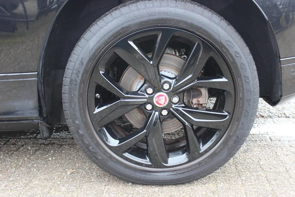 Jaguar I-PACE - Afbeelding 12 van 24