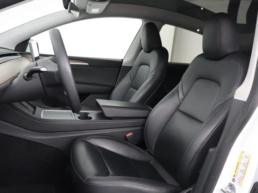 Tesla Model Y - Afbeelding 5 van 30