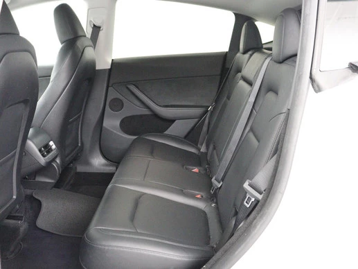 Tesla Model Y - Afbeelding 6 van 30