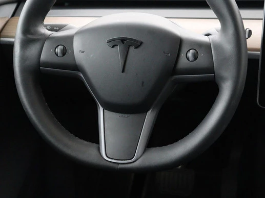 Tesla Model Y - Afbeelding 10 van 30