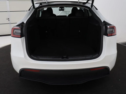 Tesla Model Y - Afbeelding 11 van 30