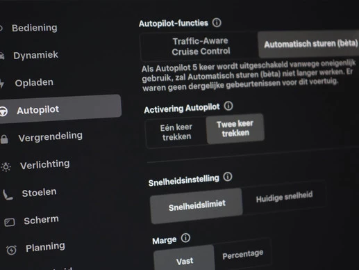 Tesla Model Y - Afbeelding 26 van 30