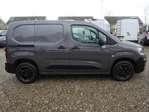 Peugeot Partner - Afbeelding 2 van 23