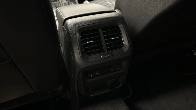 Volkswagen Tiguan - Afbeelding 26 van 30