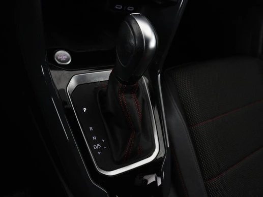 Volkswagen T-Roc - Afbeelding 17 van 30