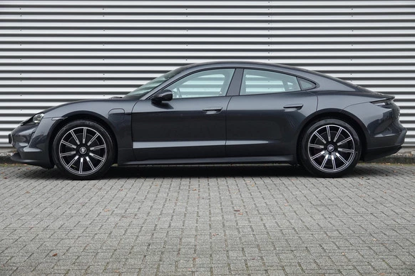 Porsche Taycan - Afbeelding 8 van 30