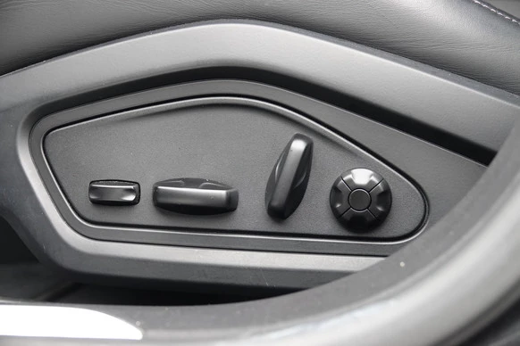 Porsche Taycan - Afbeelding 13 van 30