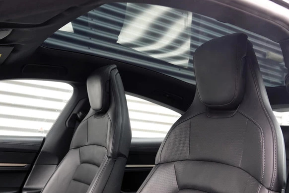 Porsche Taycan - Afbeelding 16 van 30