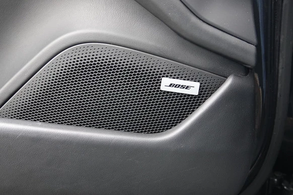 Porsche Taycan - Afbeelding 17 van 30