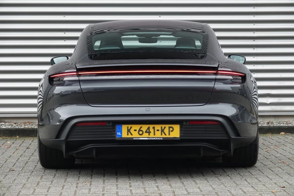 Porsche Taycan - Afbeelding 22 van 30