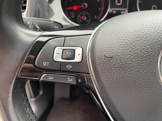 Volkswagen Golf - Afbeelding 22 van 30