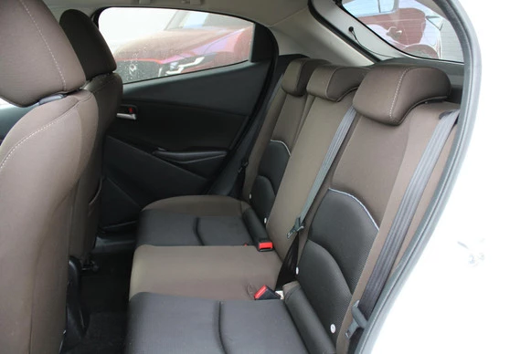 Mazda 2 - Afbeelding 25 van 26