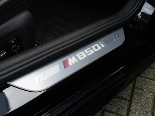 BMW 8 Serie - Afbeelding 24 van 30