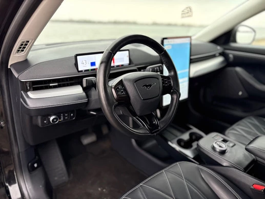 Ford Mustang Mach-E - Afbeelding 14 van 30