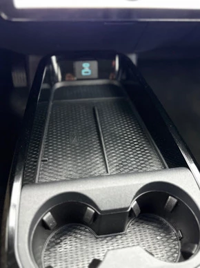 Ford Mustang Mach-E - Afbeelding 28 van 30