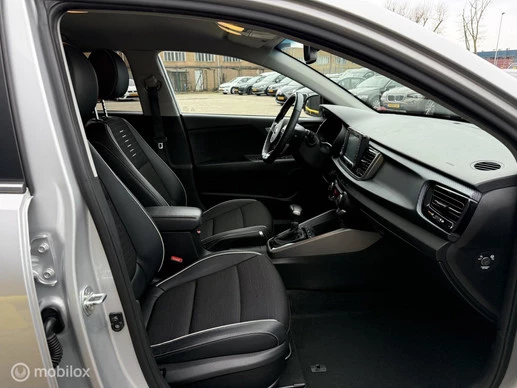 Kia Rio - Afbeelding 14 van 25