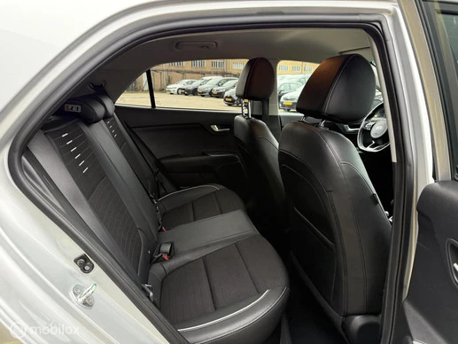 Kia Rio - Afbeelding 24 van 25