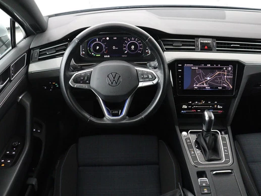 Volkswagen Passat - Afbeelding 3 van 30