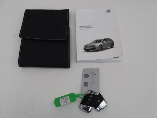 Volkswagen Passat - Afbeelding 14 van 30