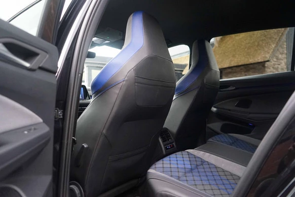 Volkswagen Golf - Afbeelding 21 van 30