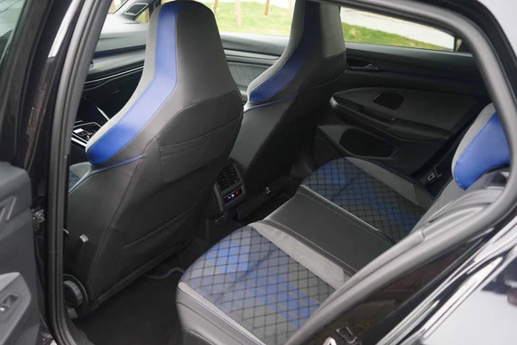 Volkswagen Golf - Afbeelding 23 van 30