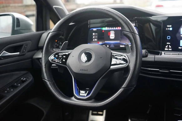 Volkswagen Golf - Afbeelding 25 van 30