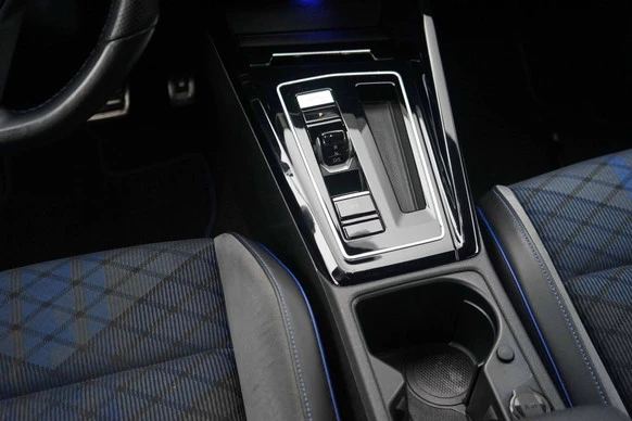 Volkswagen Golf - Afbeelding 26 van 30