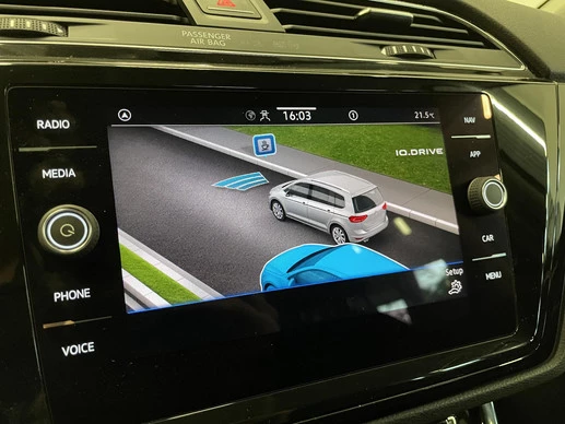 Volkswagen Touran - Afbeelding 23 van 30